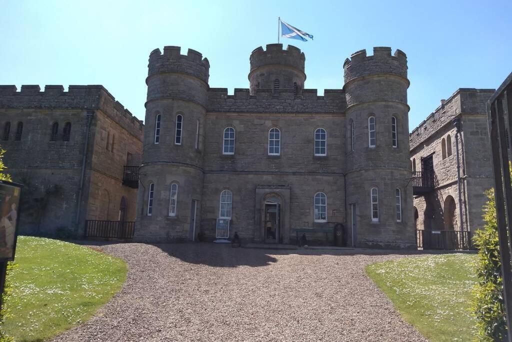 Apartamento Marys Garden View North Jedburgh Exterior foto